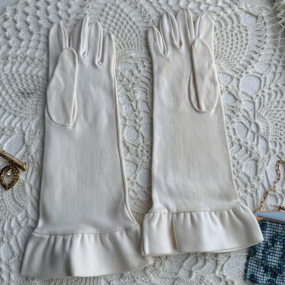 Vintage Christian Dior White Evening Bridal Gloves Bonwit Teller Made in France - Picture 5 of 6